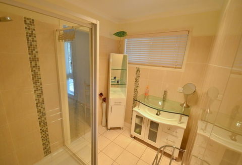 Art On Hart - Your Accommodation 6