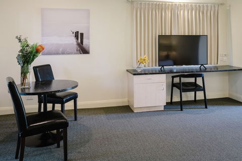 Fairways Resort - Your Accommodation 5