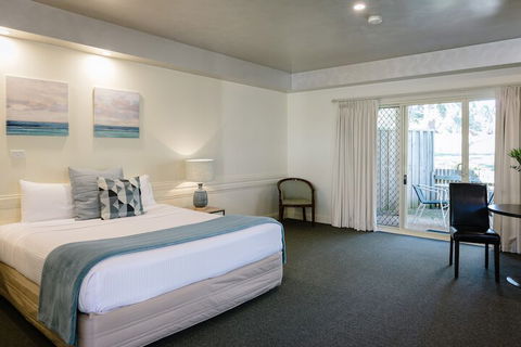 Fairways Resort - Your Accommodation 2