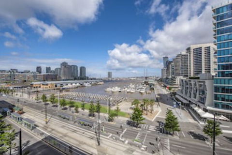Docklands Private Collection Of Apartments - Digital Harbour - Your Accommodation 0