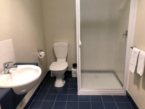 Douglas Riverside - Your Accommodation 3