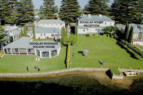Douglas Riverside - Your Accommodation 2