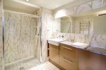 Wyndel Apartments - Harbour Watch - Your Accommodation 4