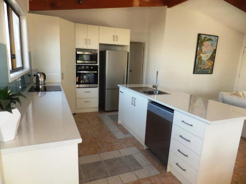 TERRIFIC On TAMARA CRESCENT - Your Accommodation 6