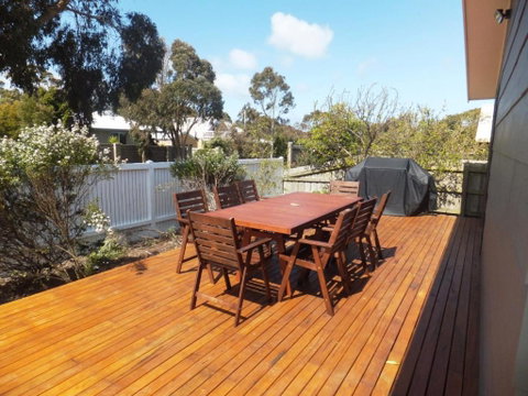 TERRIFIC On TAMARA CRESCENT - Your Accommodation 4