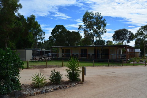 Yarrawonga Riverlands Tourist Park - Your Accommodation 1