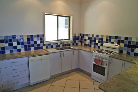 Cooinda 17 Dulconghi Street - Your Accommodation 1