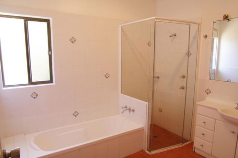 Cooinda 17 Dulconghi Street - Your Accommodation 4