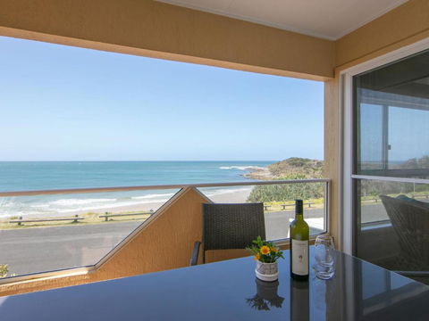Avalon 2 Uninterrupted Views Almost On The Beach! - Your Accommodation 3
