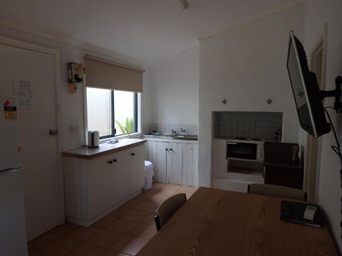 Lazy Lobster Holiday Units & Chalets - Your Accommodation 4