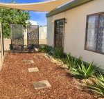 Cute Private Studio Flat with AIRCON - Your Accommodation