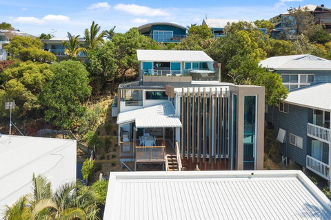 Architectural Masterpiece Sunshine Beach - Your Accommodation 4