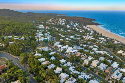 Architectural Masterpiece Sunshine Beach - Your Accommodation 1