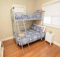 Just Renovated 2BR Cottage in Heart of Wentworth