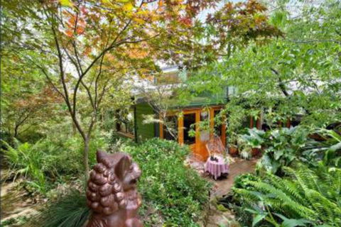 The Black Cockatoo Secret Garden Mountains Home - Your Accommodation 5