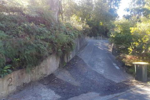 The Black Cockatoo Secret Garden Mountains Home - Your Accommodation 4