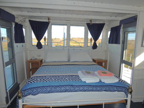 PS Federal Retreat Paddle Steamer Goolwa - Your Accommodation 4