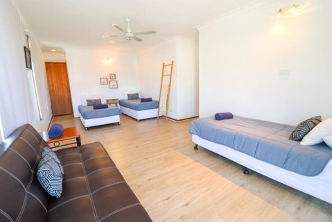 Ripples By The Sea - Your Accommodation 1