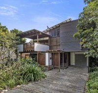 Pandanus Retreat