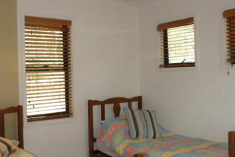 Boatshed - Your Accommodation 7