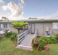 12 Merinda Crescent