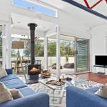 The Boathouse Comfortable Beachfront Home - Your Accommodation 0