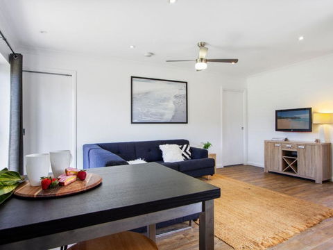 Sand Dunes House & Cabin Accommodation - Your Accommodation 6