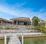 Pelican Brief relaxing canal frontage - Your Accommodation