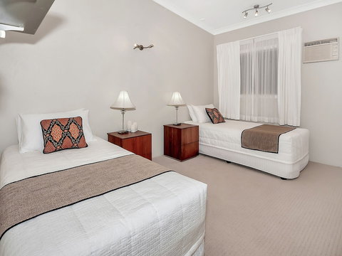 Unique Tropical Rainforest Getaway - Your Accommodation 4