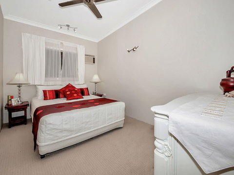 Unique Tropical Rainforest Getaway - Your Accommodation 5