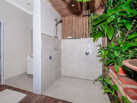 Unique Tropical Rainforest Getaway - Your Accommodation 3