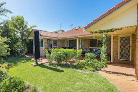 SECRET GARDEN WiFi Netflix Pet Friendly - Your Accommodation 0