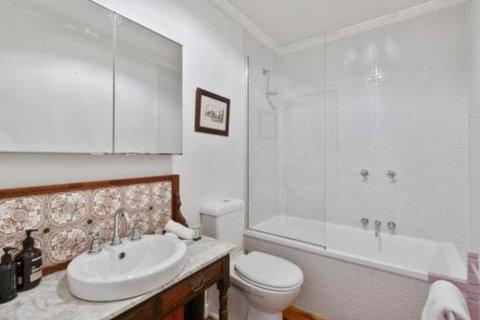 Ultimate Ultimo - Your Accommodation 4