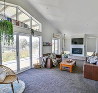 Mortimers Wines The Canopy Loft - Your Accommodation