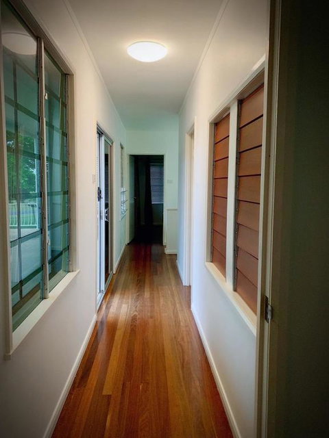 Holiday Rental Huge House With Beach Views - Your Accommodation 2