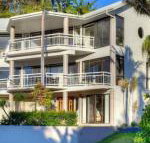 BEACHSIDE MANOR walk to the beach