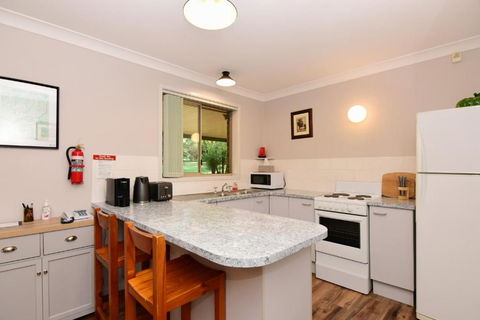 Valley Haven 3 Bedrooms Close To The Village! - Your Accommodation 6