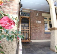 123 Hill St. Heart of Orange Double Brick - Your Accommodation