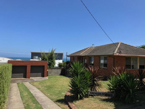 OCEAN VIEWS - Your Accommodation 4
