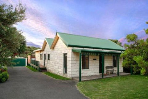 The Divide Rye Back Beach Hideaway - Your Accommodation 0