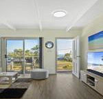 Dolphin Breeze fully fenced  pet friendly - Your Accommodation