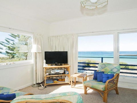 Eden On The Beach Beachside Getaway - Your Accommodation 3