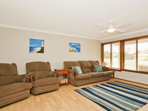 Tea Tree Cottage Great Yard For Pets & Kids - Your Accommodation 5