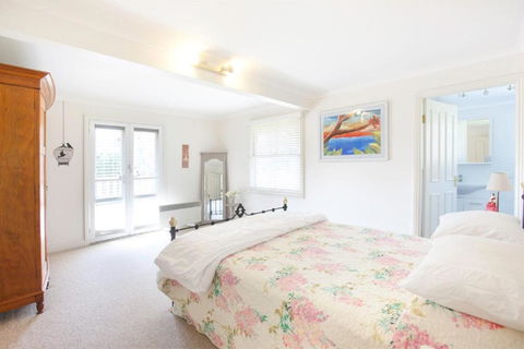 The Dolls House Charming 2 Bedroom Cottage Just A Short Walk From The Village - Your Accommodation 4