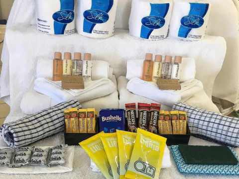 Ahoy Cottage - Your Accommodation 5