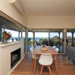 BAY VIEWS On MANNA DROMANA - Your Accommodation 0