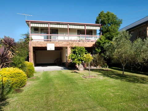 FAMILY GETAWAY DROMANA - Your Accommodation 4