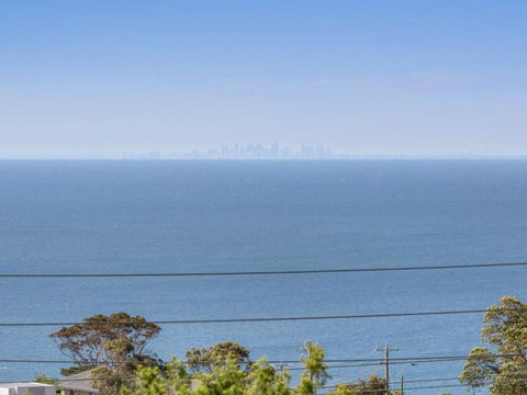 VIEWS At MCCRAE..... - Your Accommodation 4