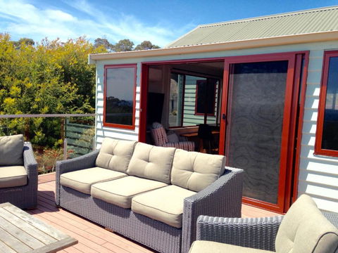 DOLPHIN LOOKOUT COTTAGE Amazing Views Of The Bay Of Fires - Your Accommodation 4