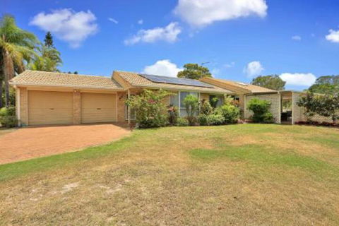 Hook Wine & Sinker Hervey Bay - Your Accommodation 5